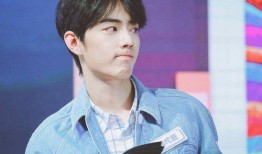 肖战最新同学爆料,昔日同窗眼中的肖战成长历程