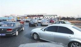 成都保养车爆料事件最新,揭露汽车维修行业潜规则，车主权益再引关注